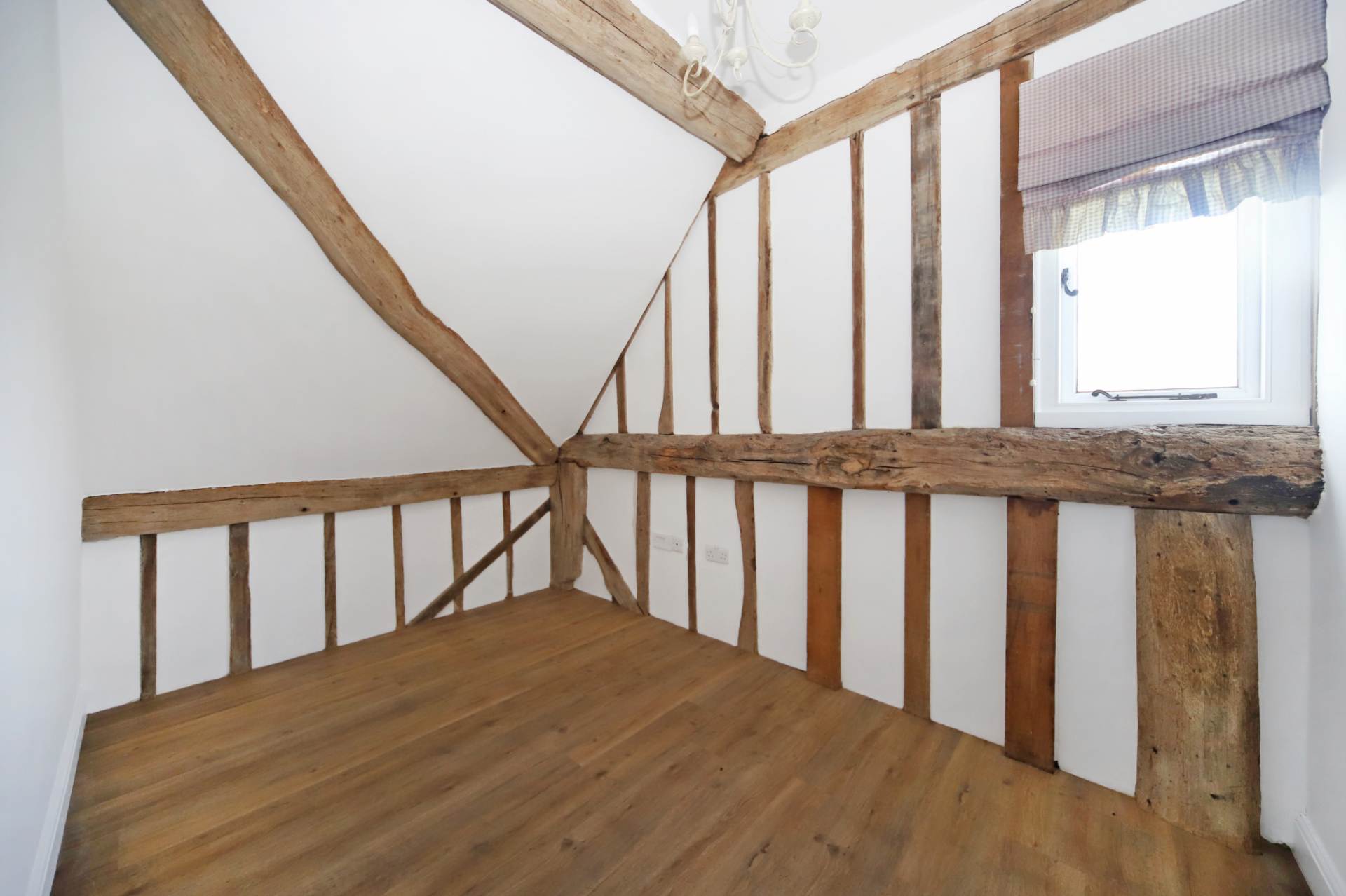 Wick Road, Wigginton, Hertfordshire, Image 14