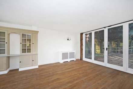 Wick Road, Wigginton, Hertfordshire, Image 5