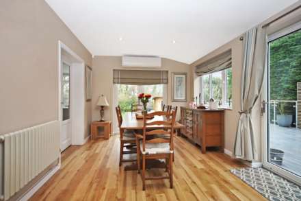 Cheddington, Image 10