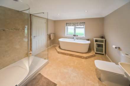 Cheddington, Image 17