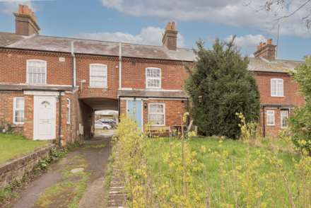 Wingrave Road, Tring, Image 1