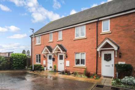 2 Bedroom House, Pavilion Gardens, Aston Clinton