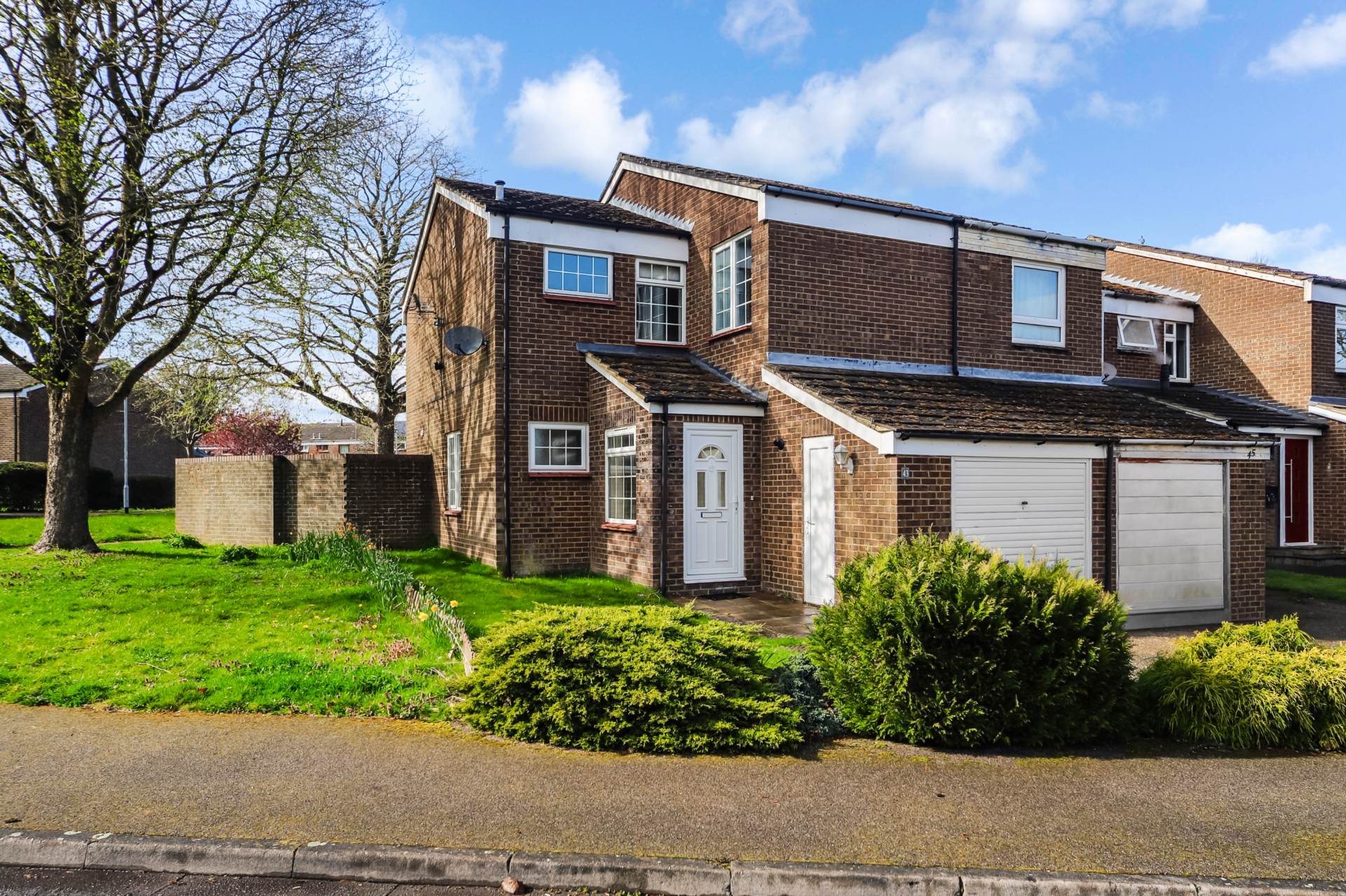 Kingsley Walk, Tring, Image 1