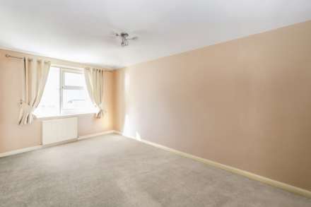 Kingsley Walk, Tring, Image 12