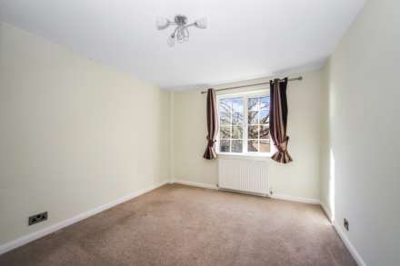Kingsley Walk, Tring, Image 13