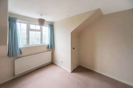 Hunters Close, Tring, Image 7