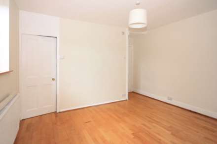 Beaconsfield Road, Tring, Image 4