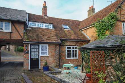 3 Bedroom Cottage, Clements Place, Tring