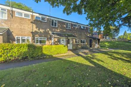 Kingsley Walk, Tring, Image 1