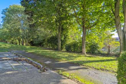Kingsley Walk, Tring, Image 13