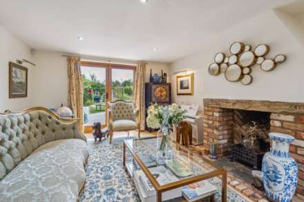 Cheddington, Image 4