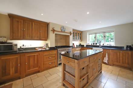 Weston Turville, Image 2