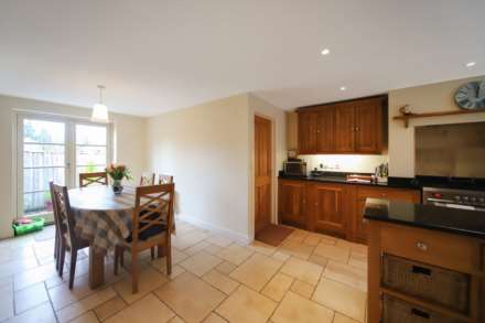 Weston Turville, Image 3
