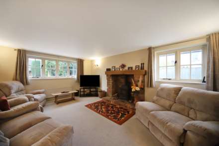 Weston Turville, Image 4