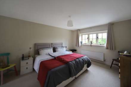 Weston Turville, Image 6