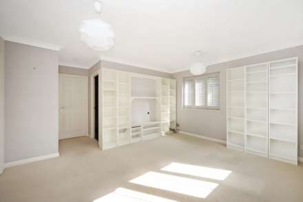 Longfield Road, Tring, Image 3