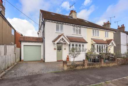 Tring, Image 1