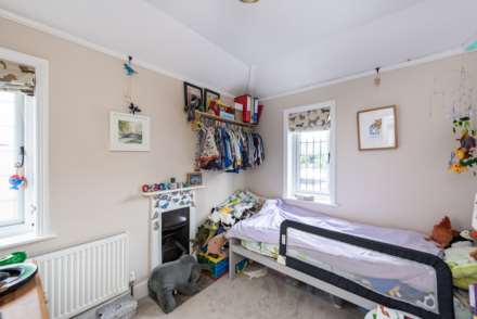 Tring, Image 12