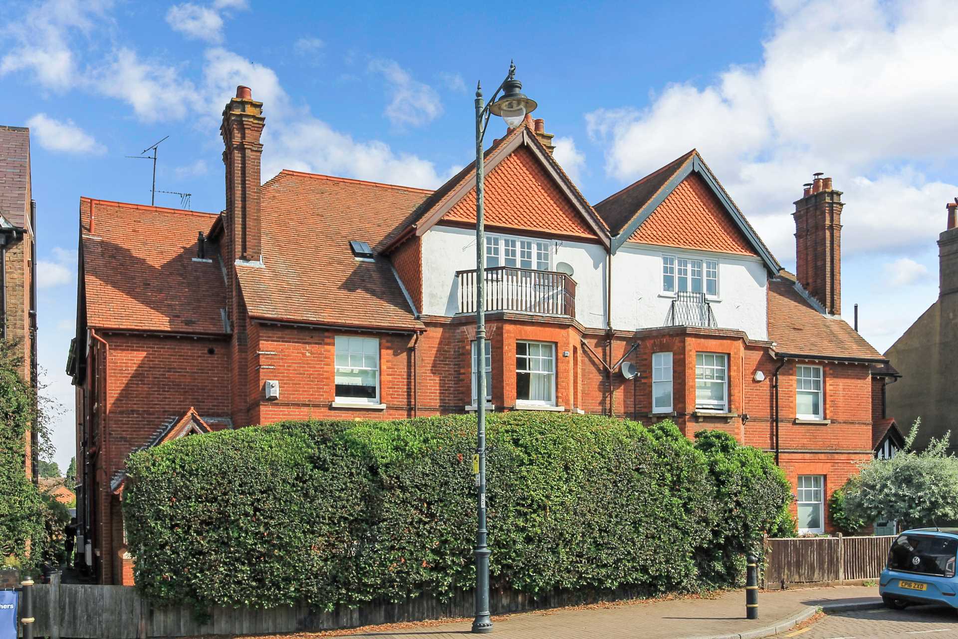 High Street, Tring, Image 1