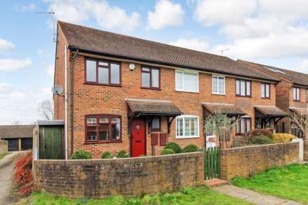 3 Bedroom Semi-Detached, Marshcroft Lane, Tring