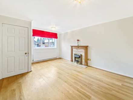 Marshcroft Lane, Tring, Image 4