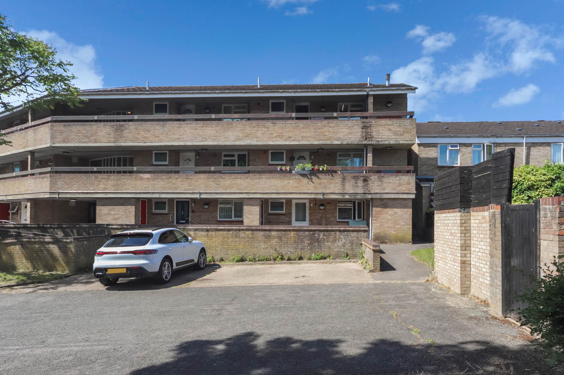 Rosebery Way, Tring, Image 1