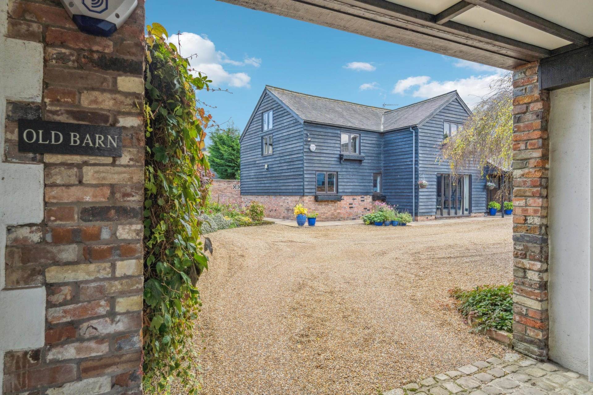 Chapel End Lane, Wilstone, Image 1