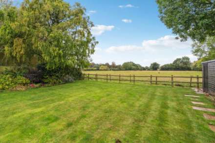 Chapel End Lane, Wilstone, Image 4