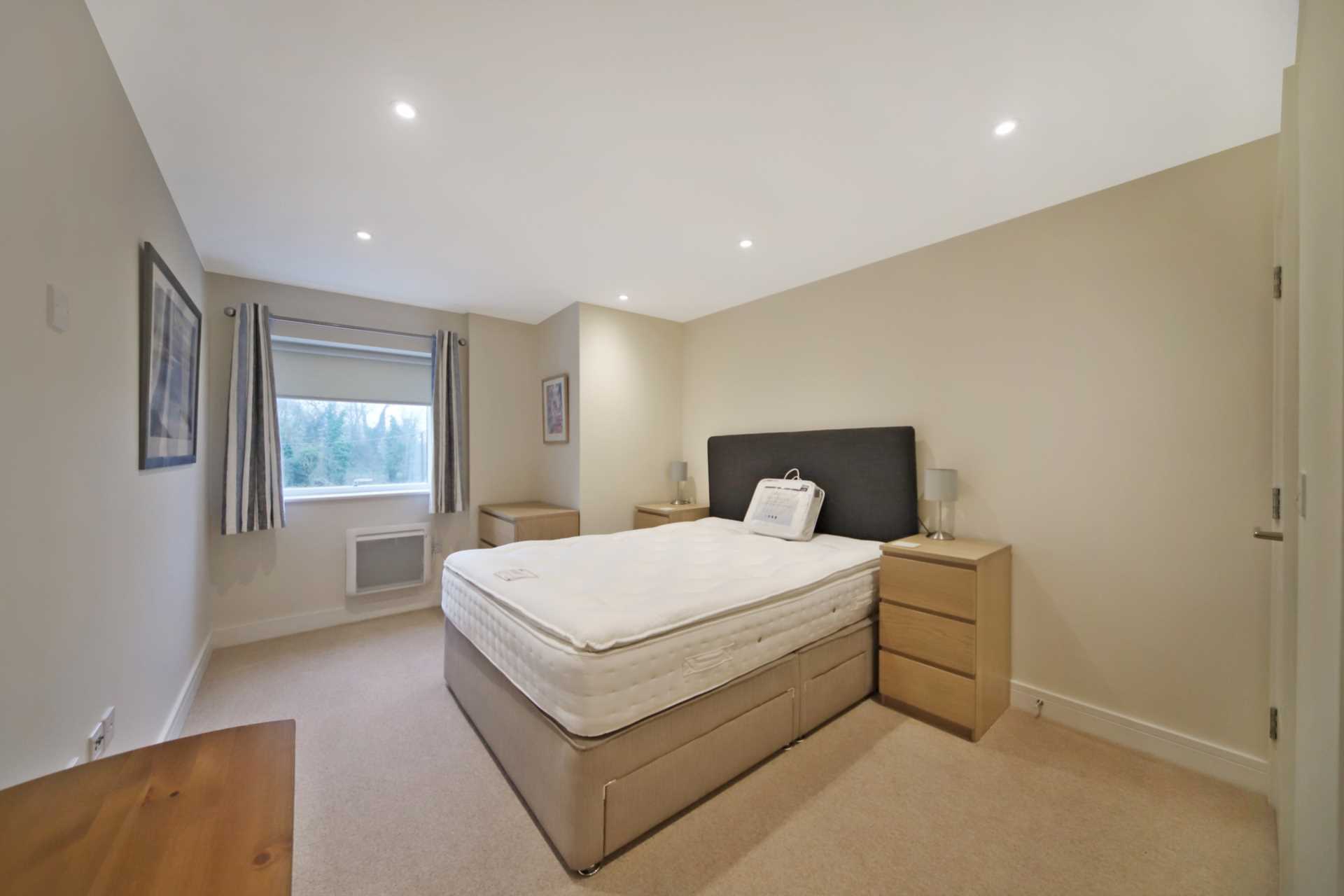 Brookside Court, Tring, Image 6