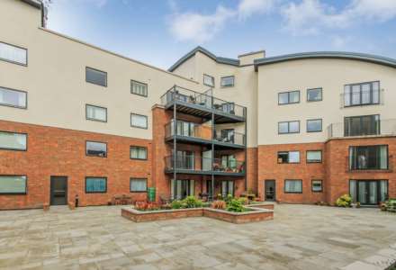 Brookside Court, Tring, Image 11