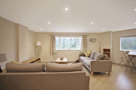 Brookside Court, Tring, Image 3