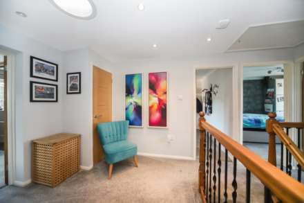 Hunters Close, Tring, Image 12