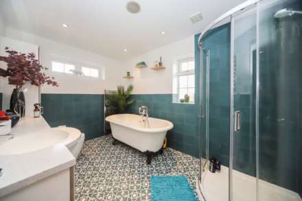 Hunters Close, Tring, Image 19