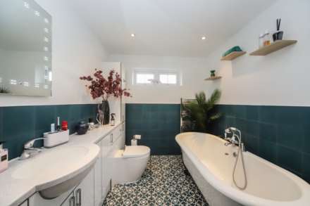 Hunters Close, Tring, Image 20