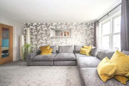 Hunters Close, Tring, Image 7