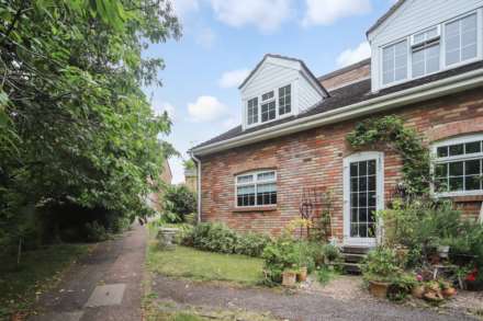 Tring, Image 1
