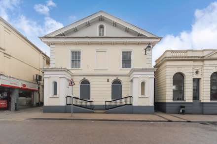 High Street, Tring, Hertfordshire, Image 1