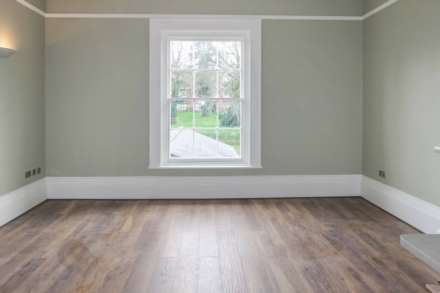 High Street, Tring, Hertfordshire, Image 6