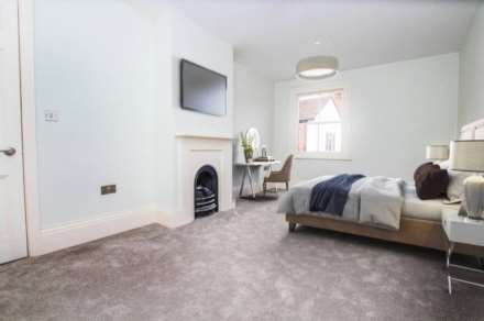High Street, Tring, Hertfordshire, Image 7