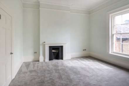 High Street, Tring, Hertfordshire, Image 9
