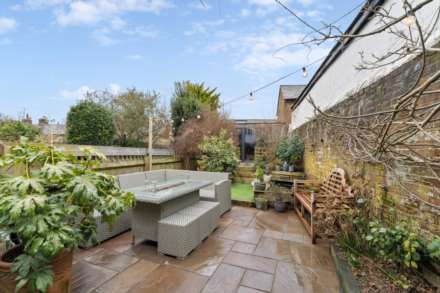 Park Road, Tring, Image 15