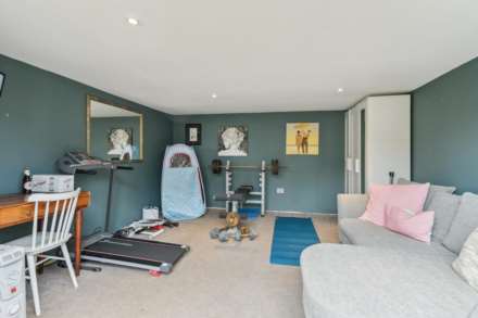 Park Road, Tring, Image 18