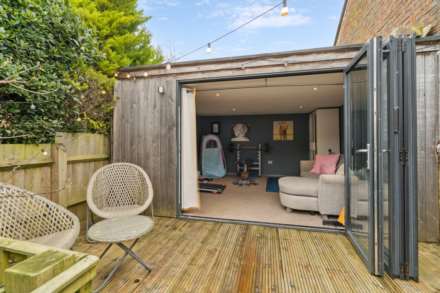 Park Road, Tring, Image 4