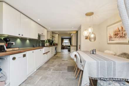 Park Road, Tring, Image 7