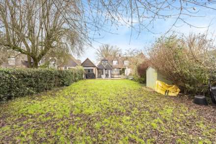 Chiltern Cottages, Buckland Common, Image 18