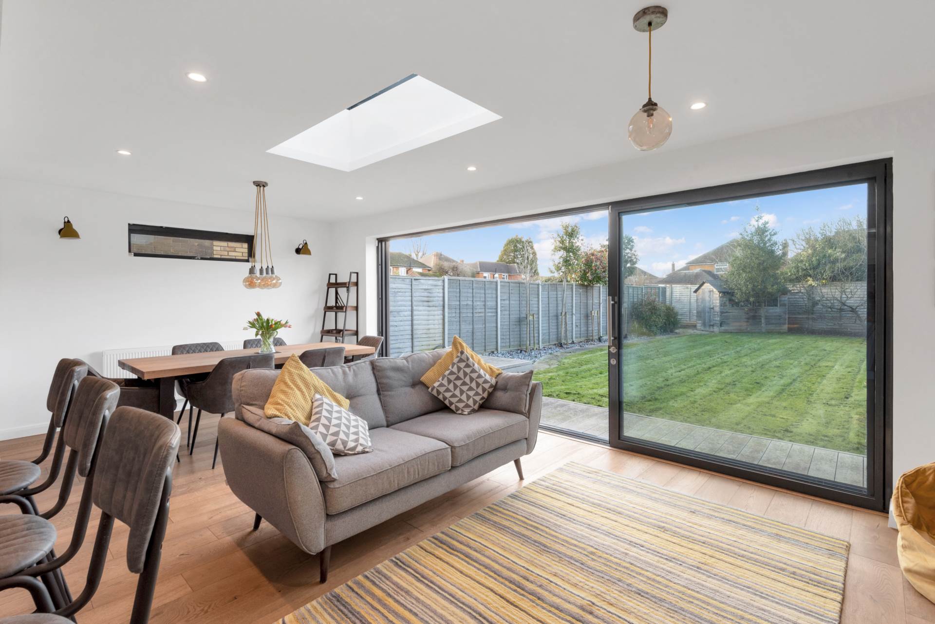 Harcourt Road, Tring, Image 16
