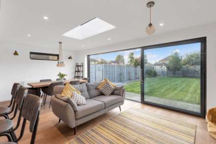 Harcourt Road, Tring, Image 16