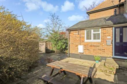 Queen Street, Tring, Image 12