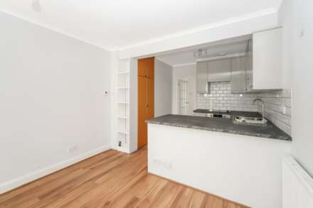 Queen Street, Tring, Image 3