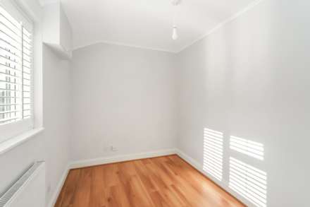 Queen Street, Tring, Image 8